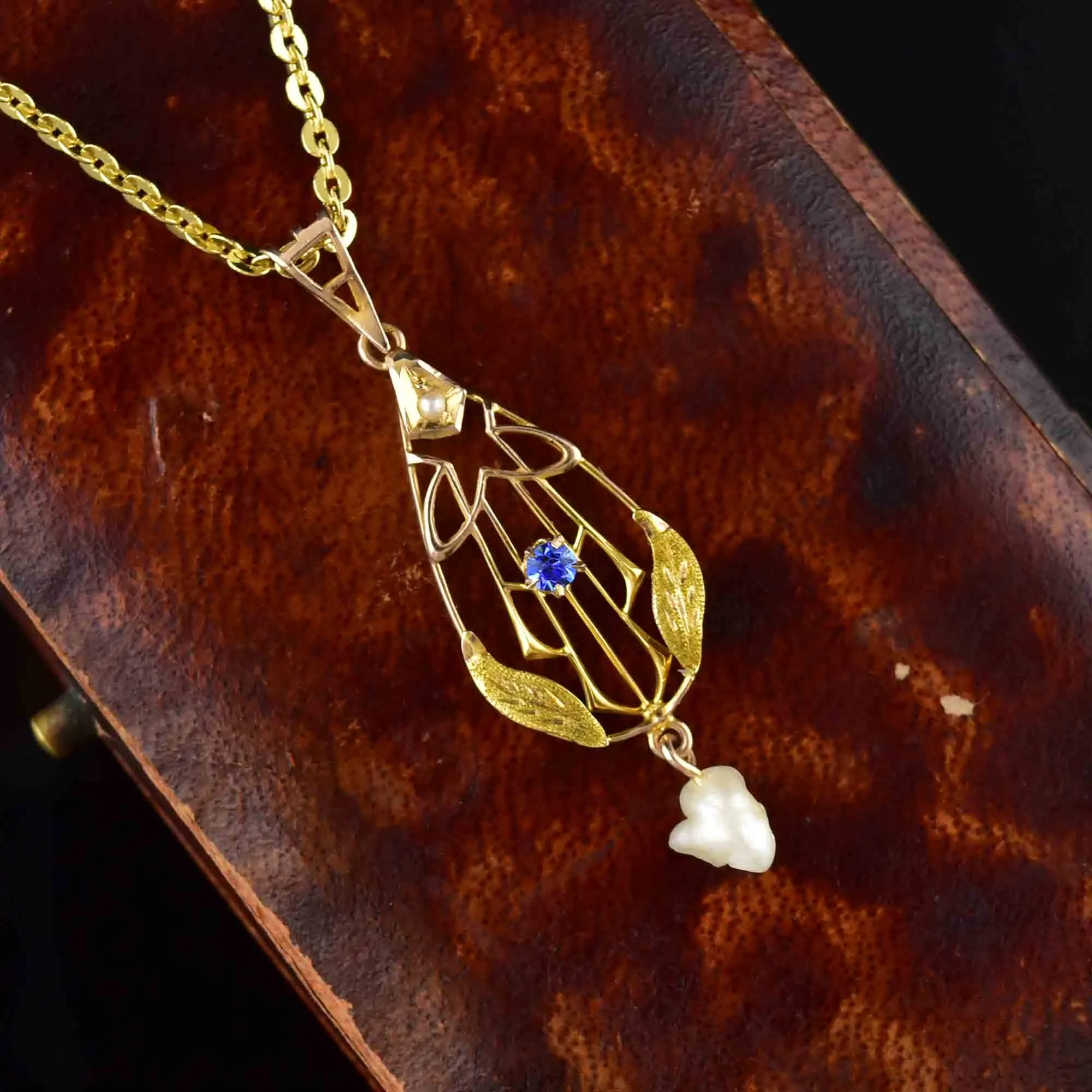 10K Gold Art Nouveau Pearl Sapphire Lavaliere Necklace