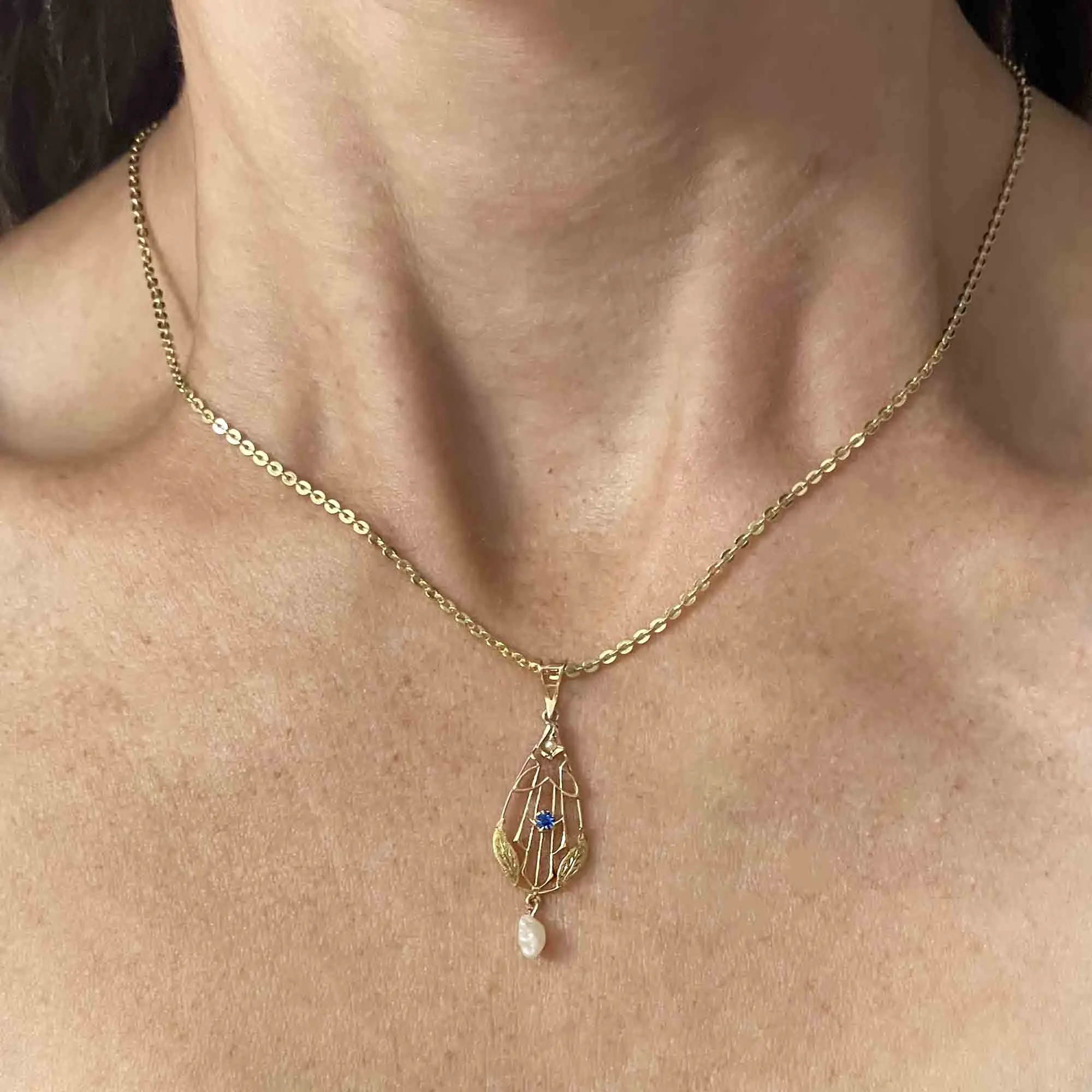 10K Gold Art Nouveau Pearl Sapphire Lavaliere Necklace