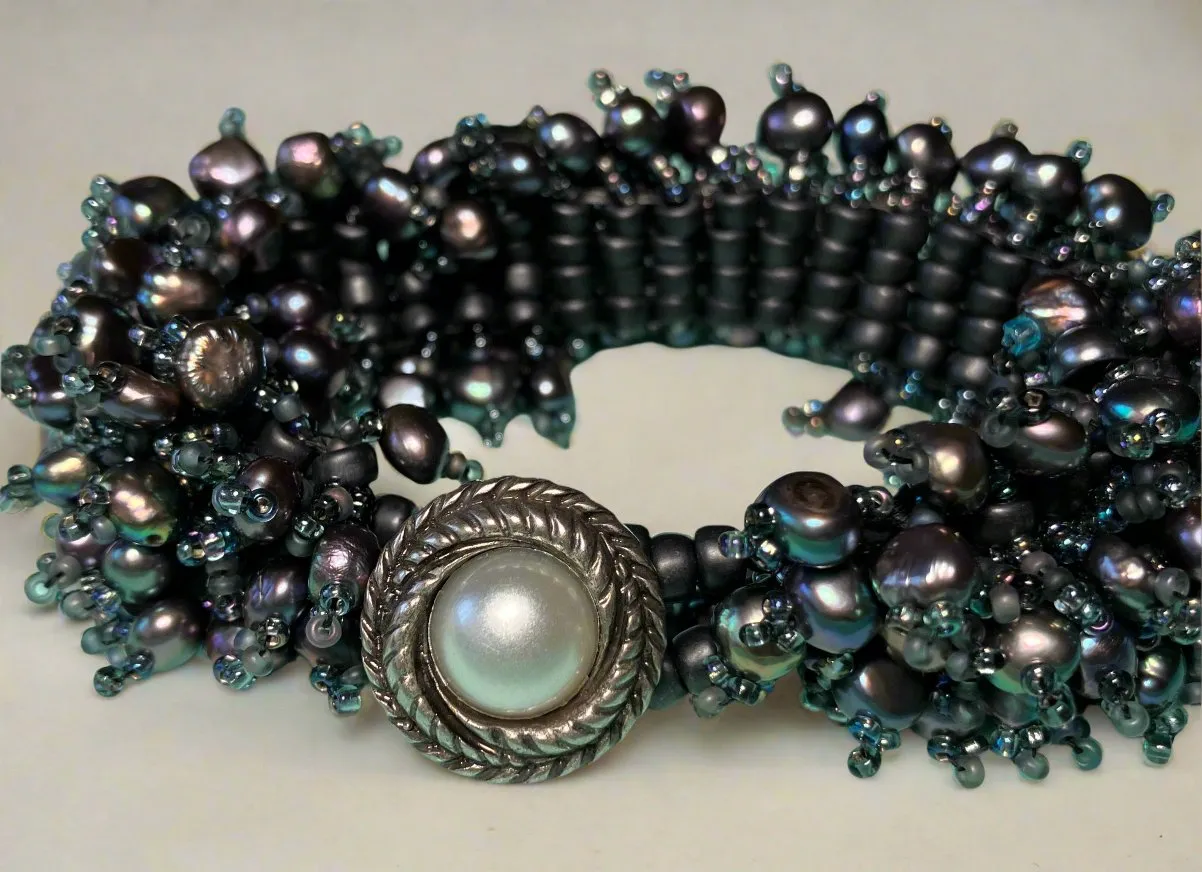 Black Pearl Bracelet