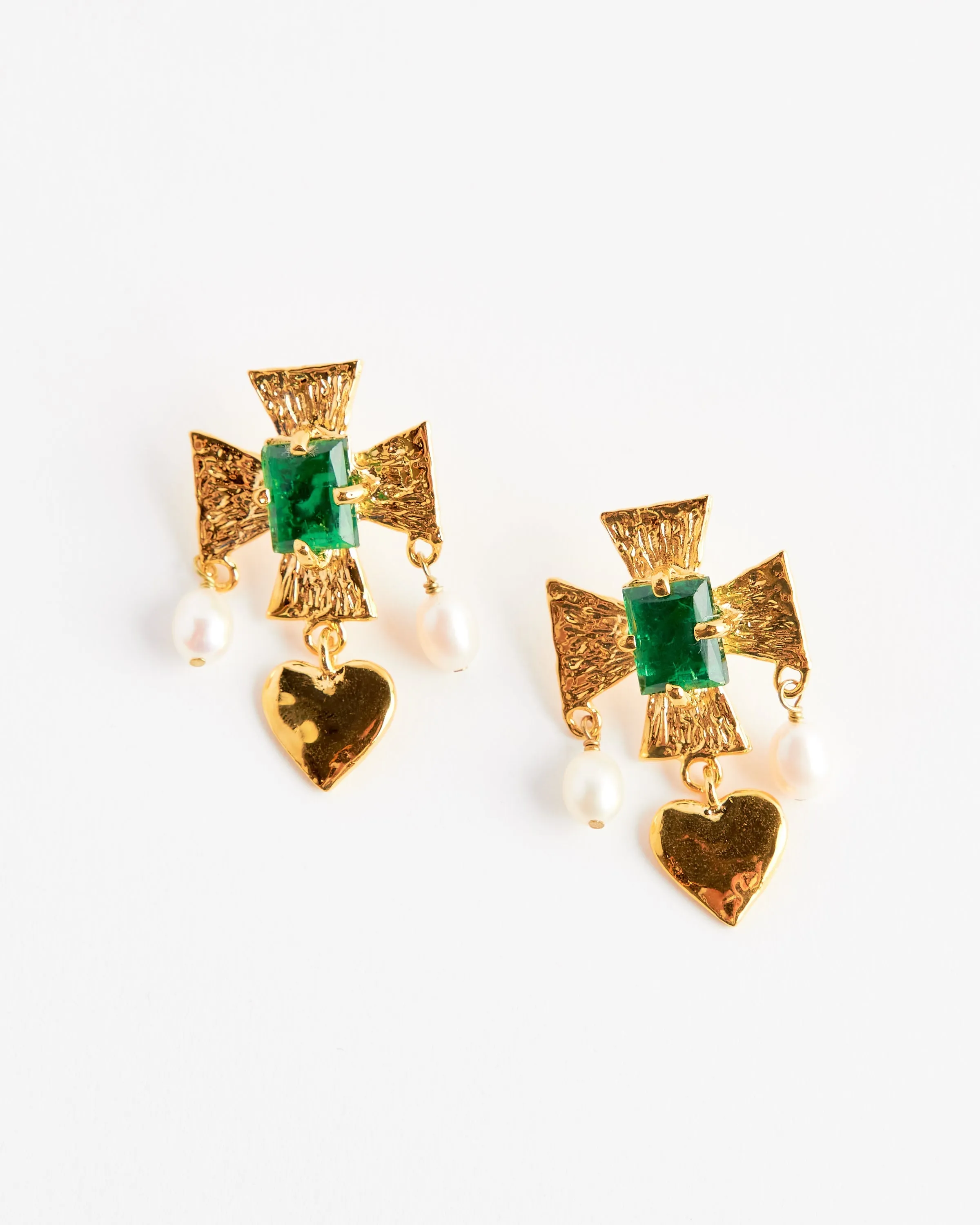 Cardinal Earrings in Emerald