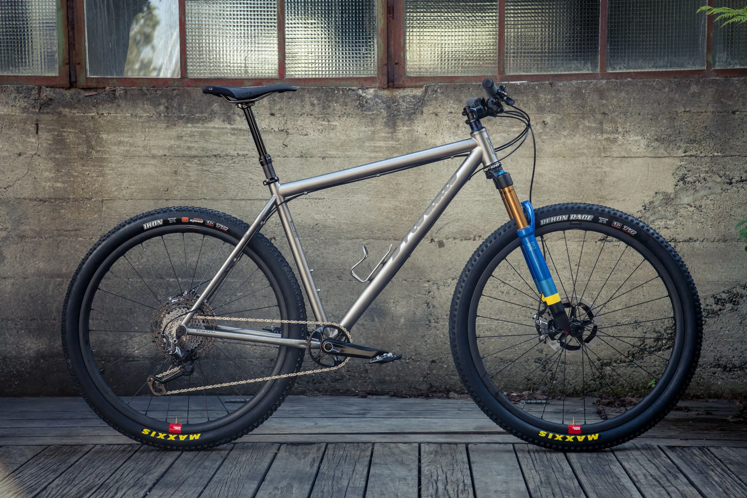 Custom Mosaic MT-1 Titanium Mountain Bike