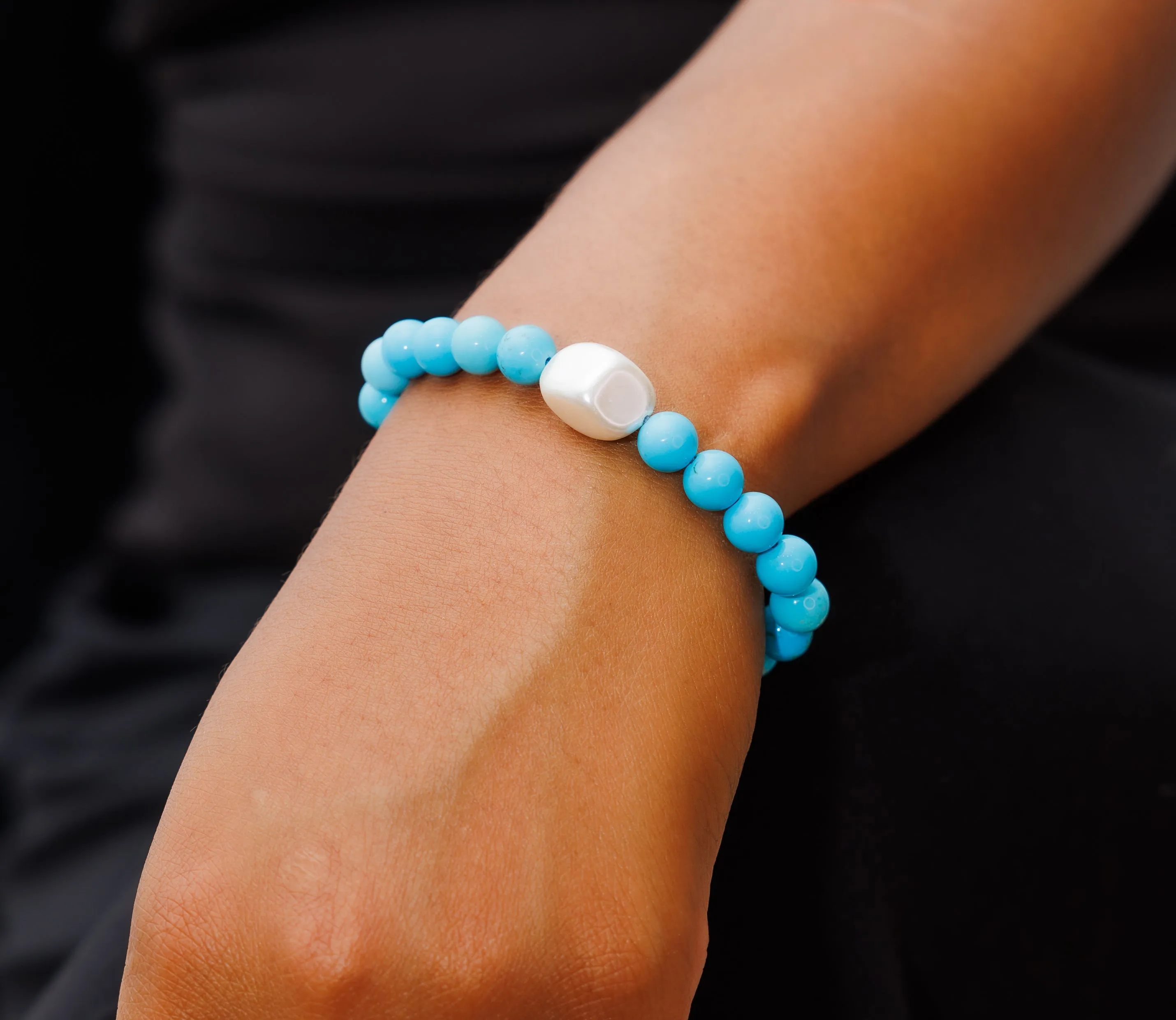 Turquoise Howlite & Mother Of Pearl Natural Gemstone Bracelet