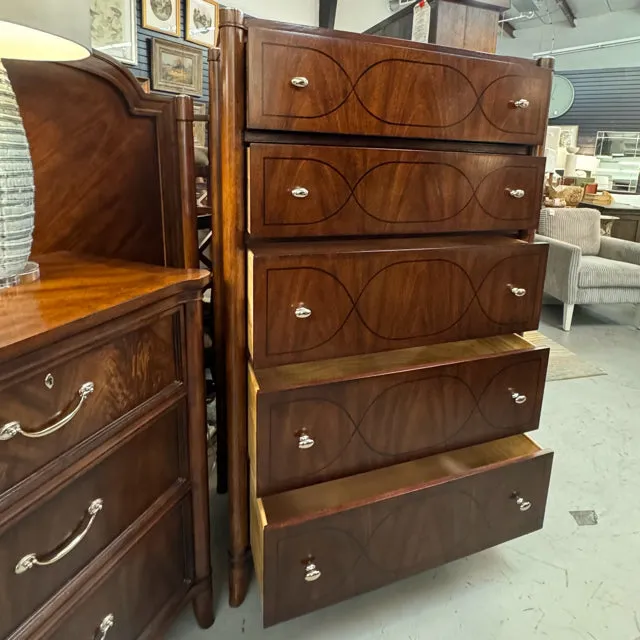 Vintage Bassett 5-Dwr Matchbook & Inlaid Design Mahogany Chest of Drawers 37x19x